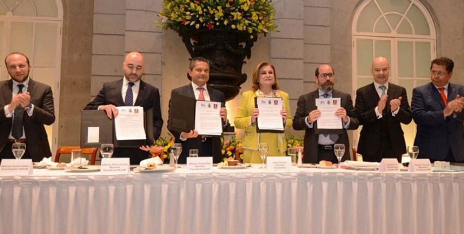 Primera llamada nacional para firmar la Iniciativa de Integridad Judicial 