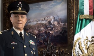 &iquest;Un civil al frente de nuestras Fuerzas Armadas?