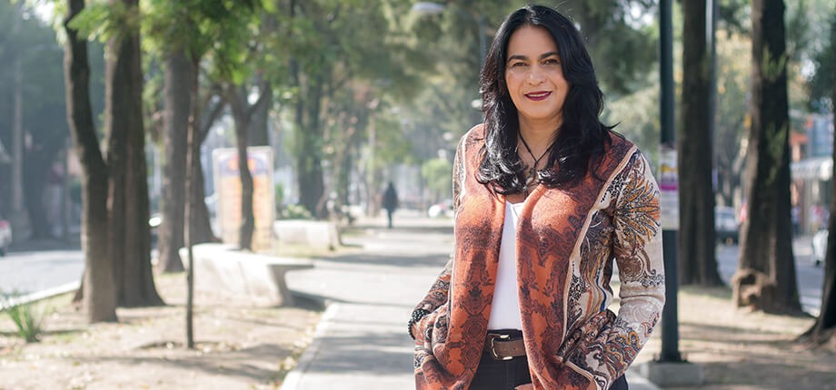 Dione Anguiano Flores