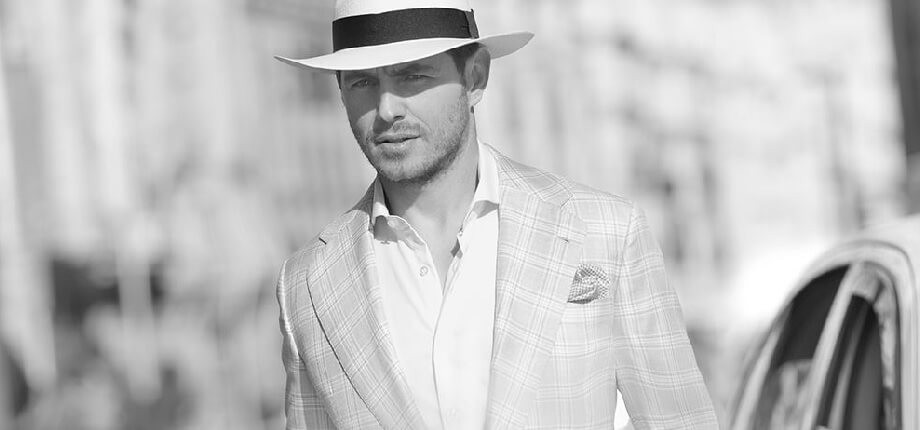 Dec&aacute;logo del traje perfecto para un abogado