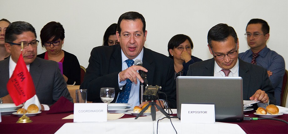 La Barra analiza los retos en materia de telecomunicaciones 