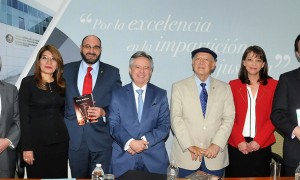 Presentan el libro &Eacute;tica judicial