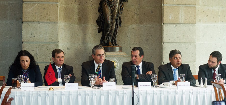 Analizan la renegociación del TLCAN